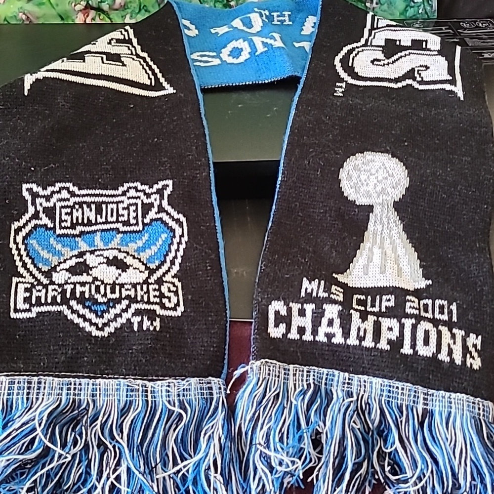 San Jose Earthquakes 2001 Scarf